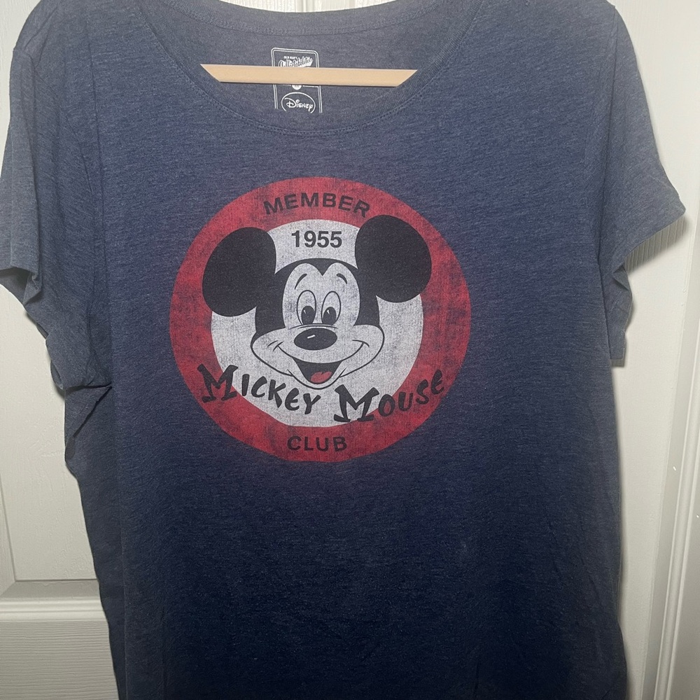 Old Navy Collectabilitees Navy T-Shirt